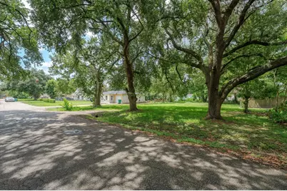 1206 Pirtle Street, La Marque, TX 77568 - Photo 2