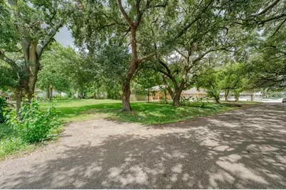1206 Pirtle Street, La Marque, TX 77568 - Photo 4