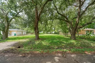 1206 Pirtle St, La Marque, TX 77568 - Photo 1
