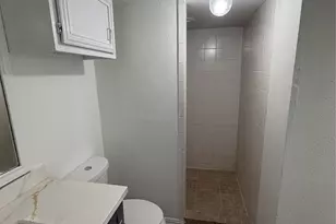 12200 Overbrook Ln, Houston, TX 77077 - Photo 16