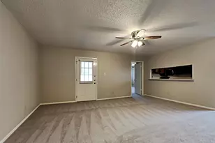 207 Oakwood St, League City, TX 77573 - Photo 4