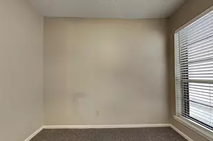 207 Oakwood St, League City, TX 77573 - Photo 8