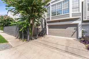 2201 Crocker St, Houston, TX 77006 - Photo 4