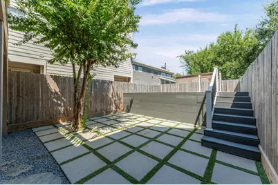 2201 Crocker Street, Houston, TX 77006 - Photo 34