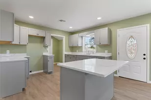 2110 Horn Rd, Bay City, TX 77414 - Photo 4