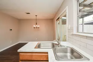 5809 Village Forest Ct, Houston, TX 77092 - Photo 12