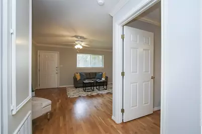 1307 Welch Street #4, Houston, TX 77006 - Photo 12