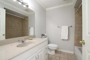1307 Welch St, Houston, TX 77006 - Photo 18