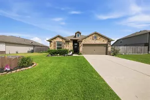 213 White Wing Ln, Sealy, TX 77474 - Photo 1
