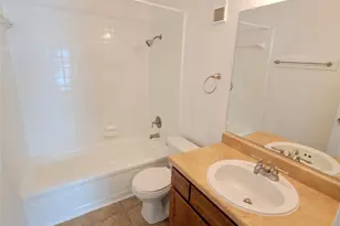 8100 Creekbend Dr, Houston, TX 77071 - Photo 12