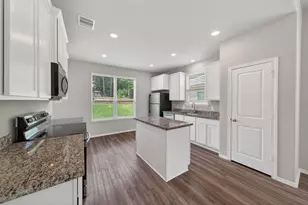 708 Crystal River Rd, Conroe, TX 77316 - Photo 6