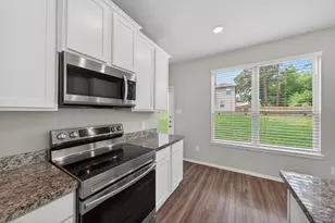 708 Crystal River Rd, Conroe, TX 77316 - Photo 8