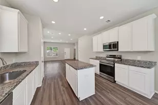708 Crystal River Rd, Conroe, TX 77316 - Photo 10