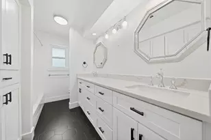 9211 Olathe St, Houston, TX 77055 - Photo 18