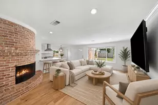 9211 Olathe St, Houston, TX 77055 - Photo 2