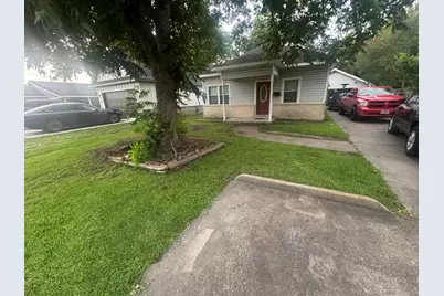 2126 11th Street, Port Neches, TX 77651 - Photo 2