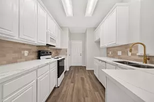 3211 Atherton Canyon Ln, Houston, TX 77014 - Photo 4
