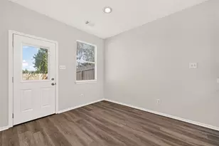 3211 Atherton Canyon Ln, Houston, TX 77014 - Photo 12
