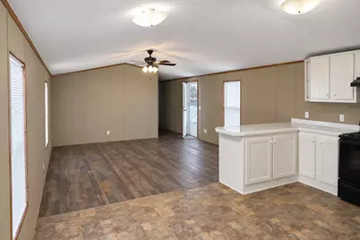 243 E Saint Charles 1 Drive, Crosby, TX 77532 - Photo 6