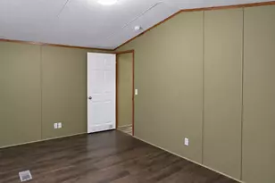 243 E Saint Charles 1 Dr, Crosby, TX 77532 - Photo 10