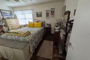 6638 Thornwall St, Houston, TX 77092 - Photo 12