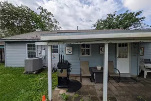 6638 Thornwall St, Houston, TX 77092 - Photo 24