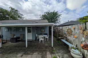 6638 Thornwall St, Houston, TX 77092 - Photo 22