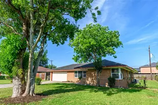 9109 Lugary Dr, Houston, TX 77074 - Photo 4
