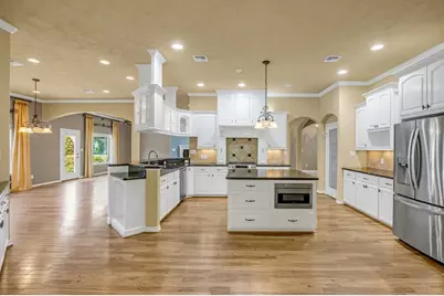 110 April Waters Drive W, Conroe, TX 77356 - Photo 22