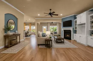 110 April Waters Dr W, Montgomery, TX 77356 - Photo 2