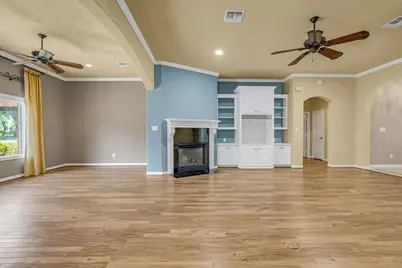 110 April Waters Drive W, Conroe, TX 77356 - Photo 32