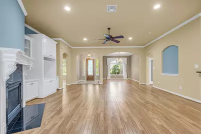 110 April Waters Drive W, Conroe, TX 77356 - Photo 30