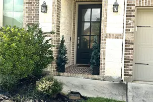 19451 Gray Mare Dr, Tomball, TX 77377 - Photo 2