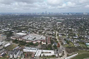 3809 N Braeswood Blvd, Houston, TX 77025 - Photo 28