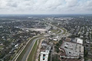 3809 N Braeswood Blvd, Houston, TX 77025 - Photo 32