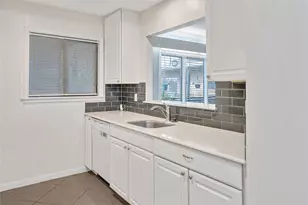 3809 N Braeswood Blvd, Houston, TX 77025 - Photo 10