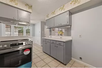 2107 Old Alvin Road, Pearland, TX 77581 - Photo 20