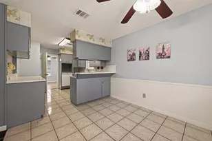 2107 Old Alvin Rd, Pearland, TX 77581 - Photo 14