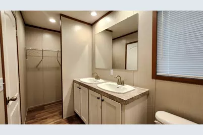 124 Lincoln Drive, Livingston, TX 77351 - Photo 10