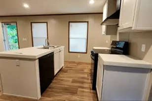 124 Lincoln Dr, Livingston, TX 77351 - Photo 4