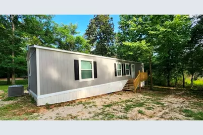 124 Lincoln Drive, Livingston, TX 77351 - Photo 1