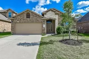 8806 Alicia Dr, Tomball, TX 77375 - Photo 2