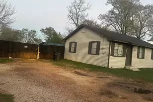 414 Frydek Rd, Sealy, TX 77474 - Photo 2