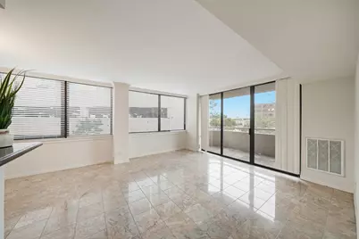 3525 Sage Road #404, Houston, TX 77056 - Photo 8