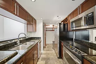 3525 Sage Rd, Houston, TX 77056 - Photo 2