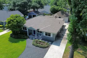 1547 Sue Barnett Dr, Houston, TX 77018 - Photo 2