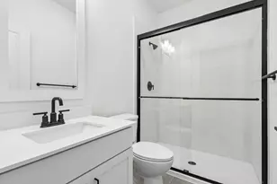 11402 Old Fashion Cir, Mont Belvieu, TX 77535 - Photo 20
