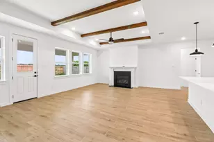 11402 Old Fashion Cir, Mont Belvieu, TX 77535 - Photo 8