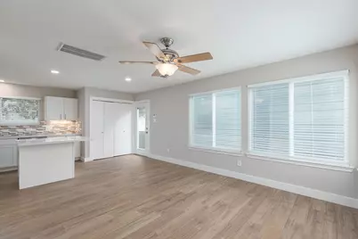 6815 Kingwood Glen Drive, Humble, TX 77346 - Photo 10