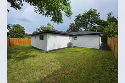 906 Dewalt Street, Houston, TX 77088 - Photo 4